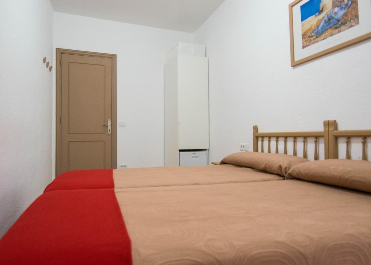 Pension Alcala Exterior photo